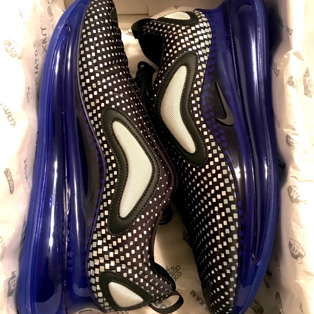 AIR MAX 720